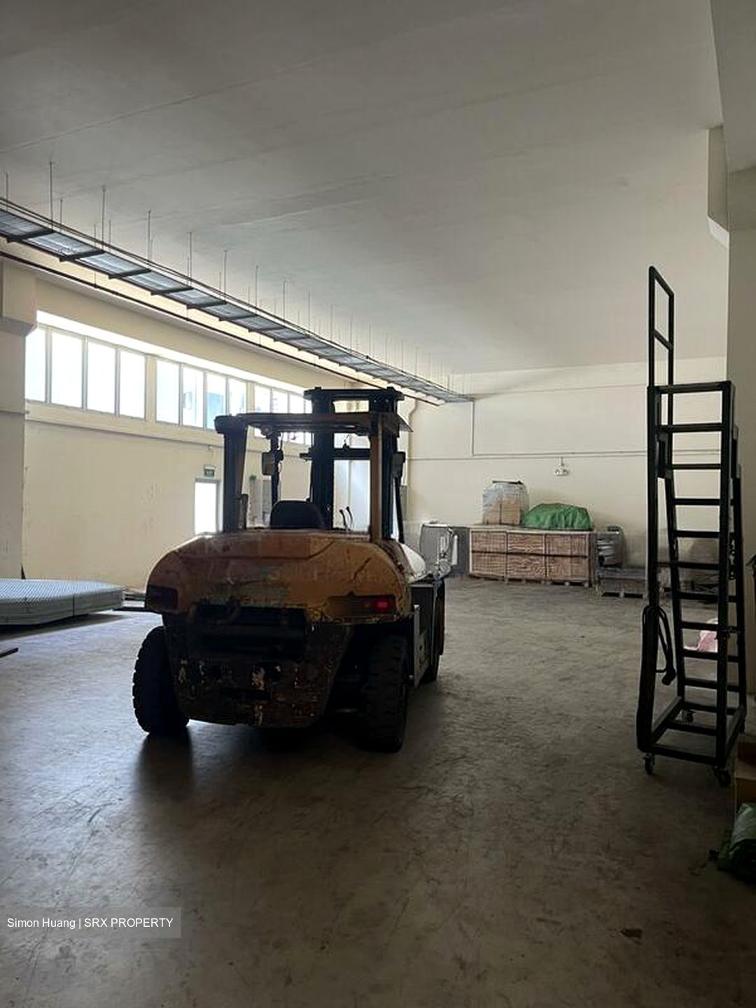 TAC WAREHOUSE (D22), Factory #517613651